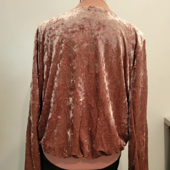 Lulumari Pink Bomber Jacket - Picture 2 of 7
